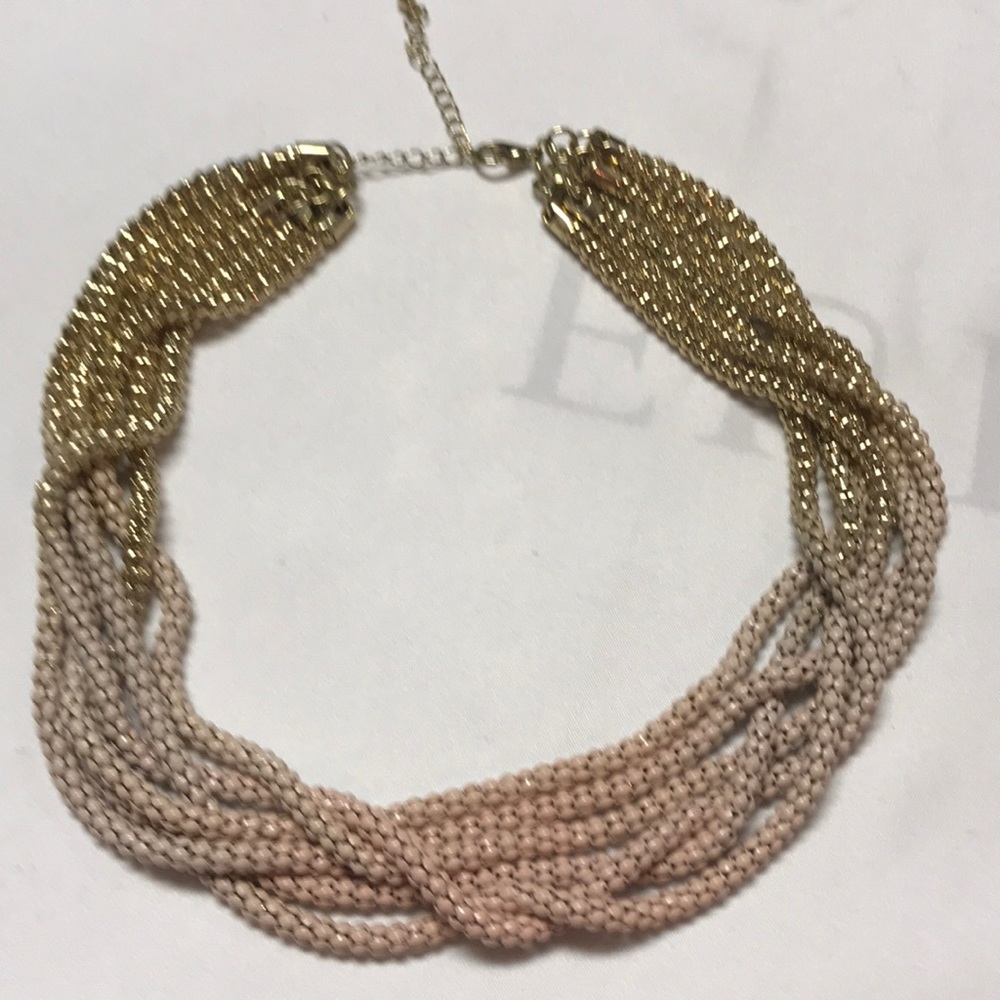 🎉5 for 25$🎉H&M necklace